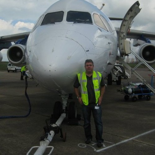 picture of James Lee with research aircraft